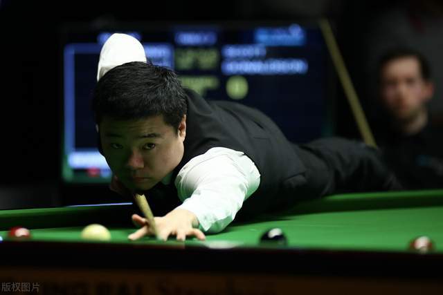 在赛场上书 在赛场上书