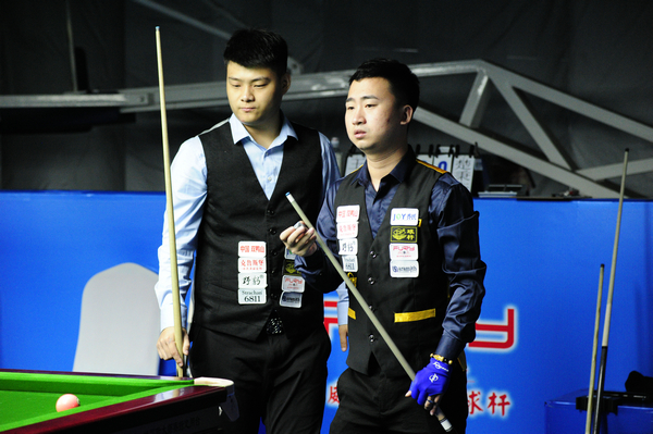 府的精心策 府的精心策